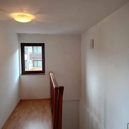 103 - Large 2 Bed بانسكو