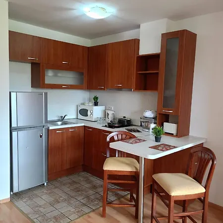 Mountain Paradise 1 - 2 Bedroom - Large Apartment *