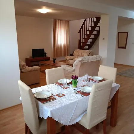 Mountain Paradise 1 - 2 Bedroom - Large Bansko