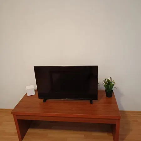103 - Large 2 Bed شقة